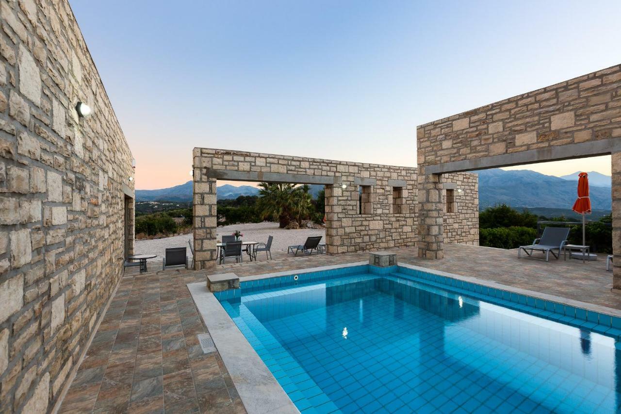 Villa Ypsilon Karoti  Exterior photo