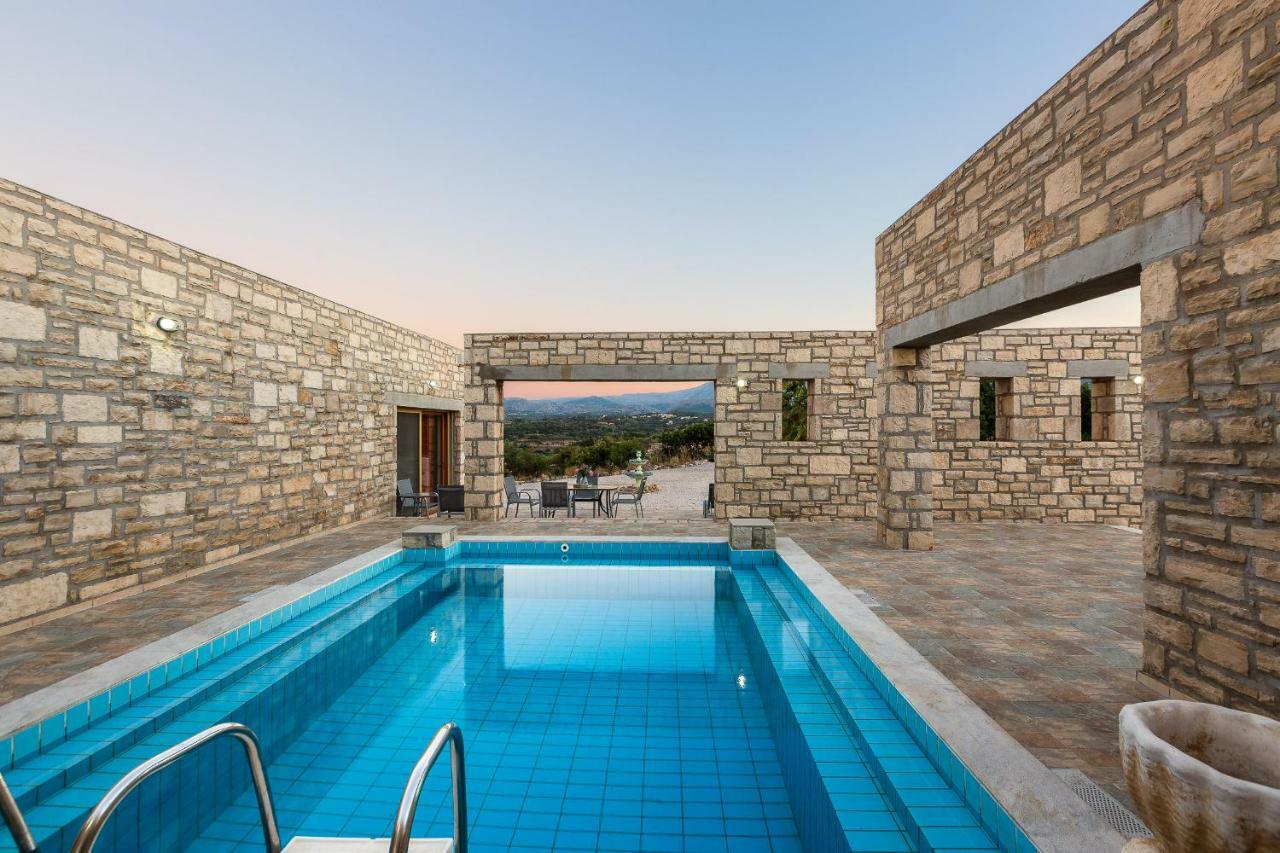 Villa Ypsilon Karoti  Exterior photo